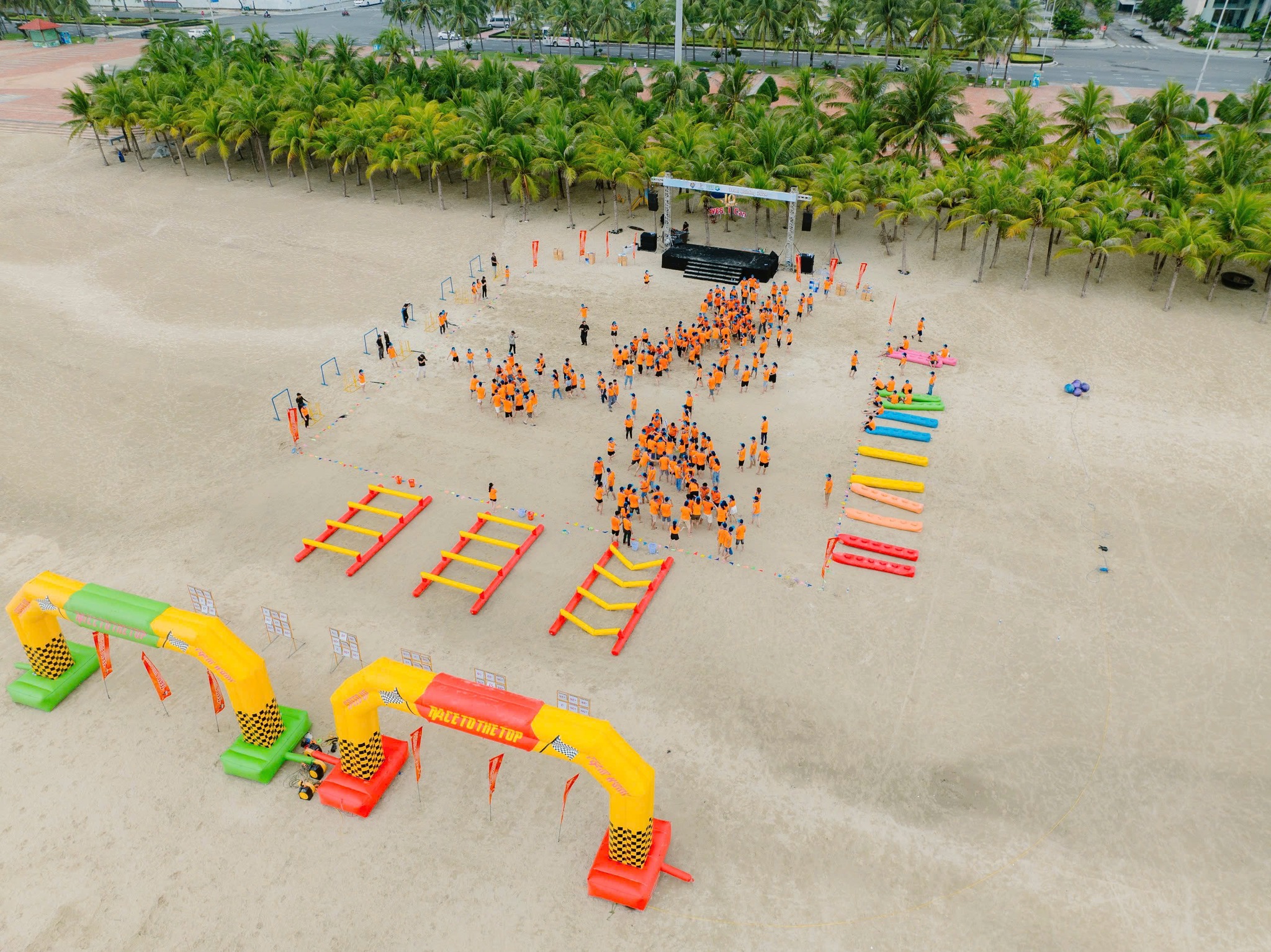 nang-cao-hieu-qua-team-building-voi-bo-gametools-chuyen-nghiep-cua-vietteam